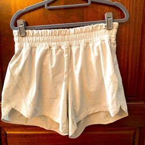 Lululemon Tack That short size 10